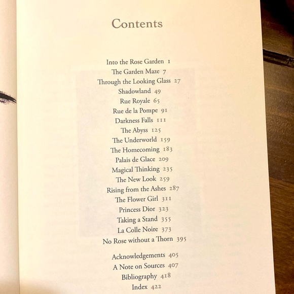 Miss. Dior A Story of courage & Couture. - Picture 8 of 12